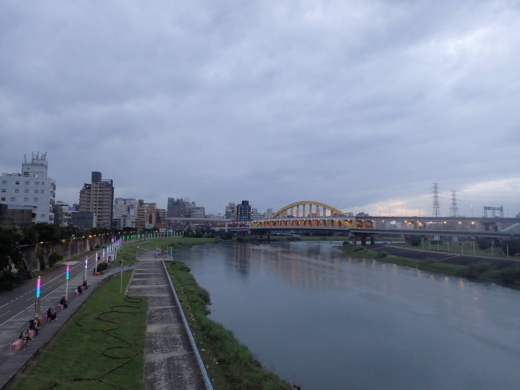 P1264245.JPG - 松山  彩虹橋之夜