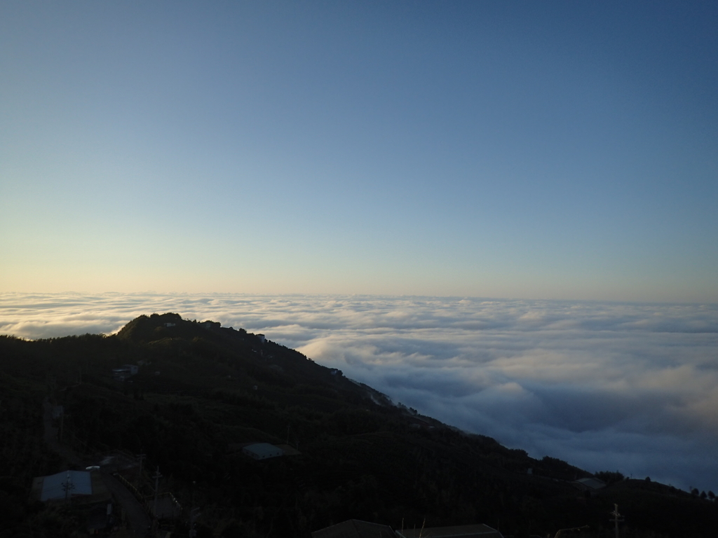 P1076409.JPG - 鹿谷  大崙山  觀霧亭之  暮光