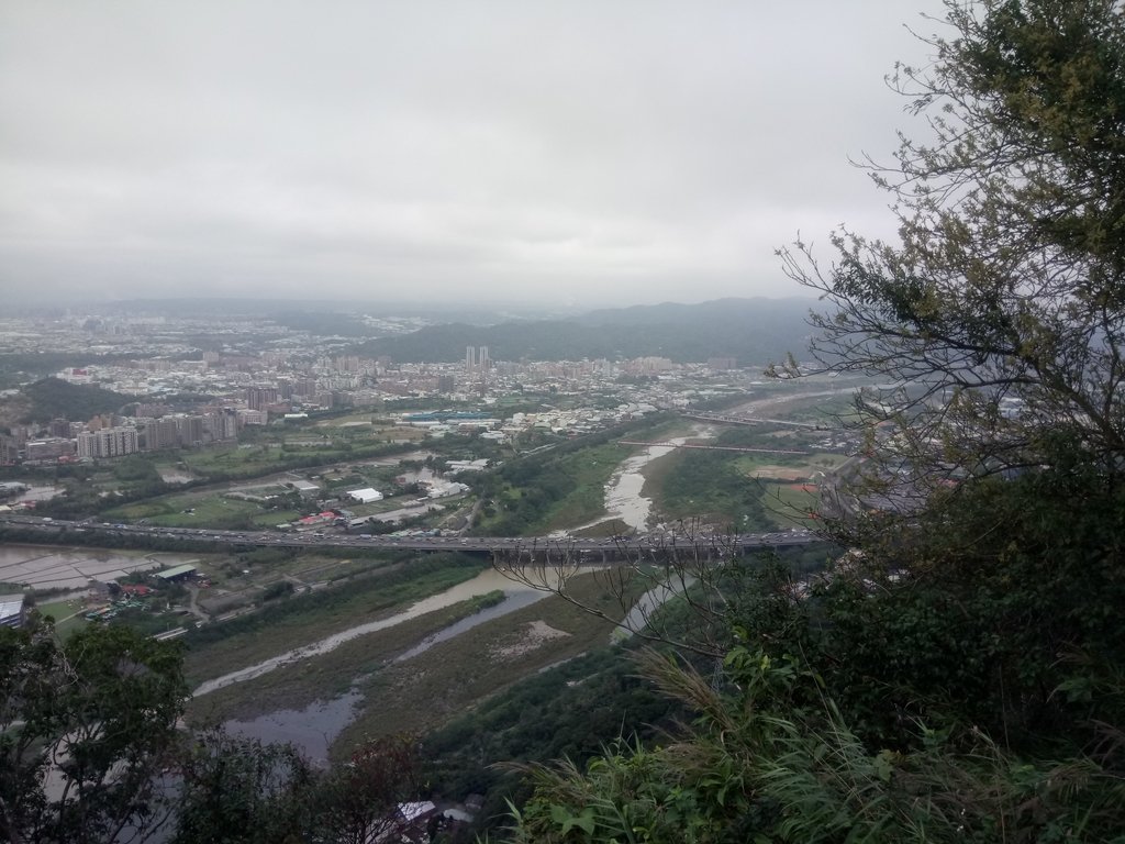 DSC_5185.JPG - 三峽  鳶山  (福德坑山)