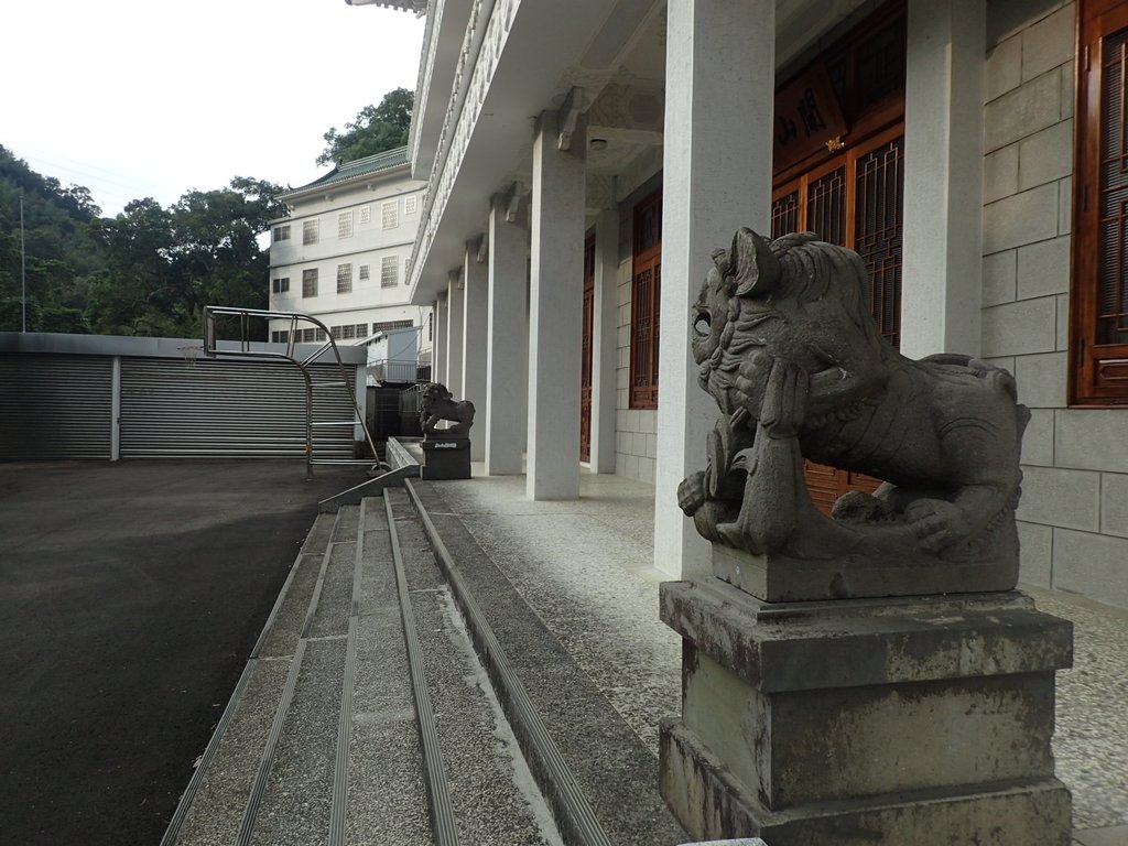 PA064679.JPG - 大湖  法雲禪寺  開拓紀念碑