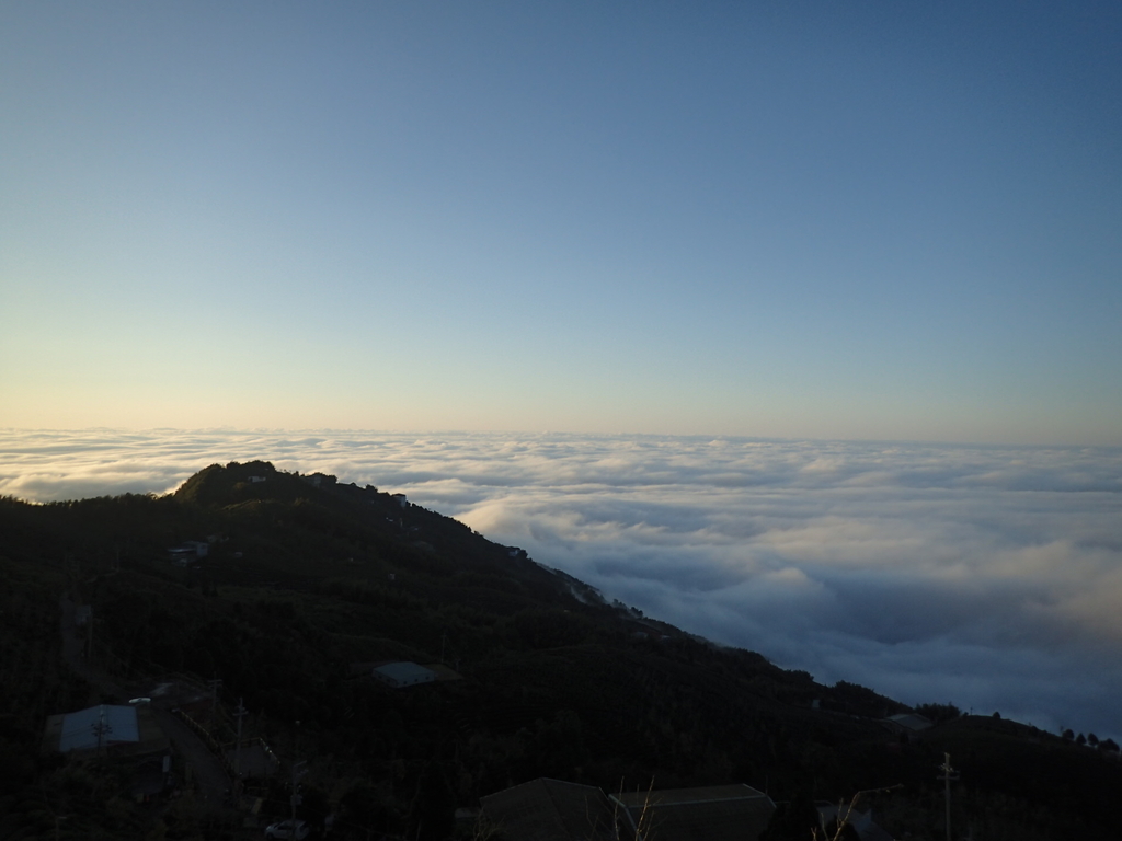 P1076410.JPG - 鹿谷  大崙山  觀霧亭之  暮光