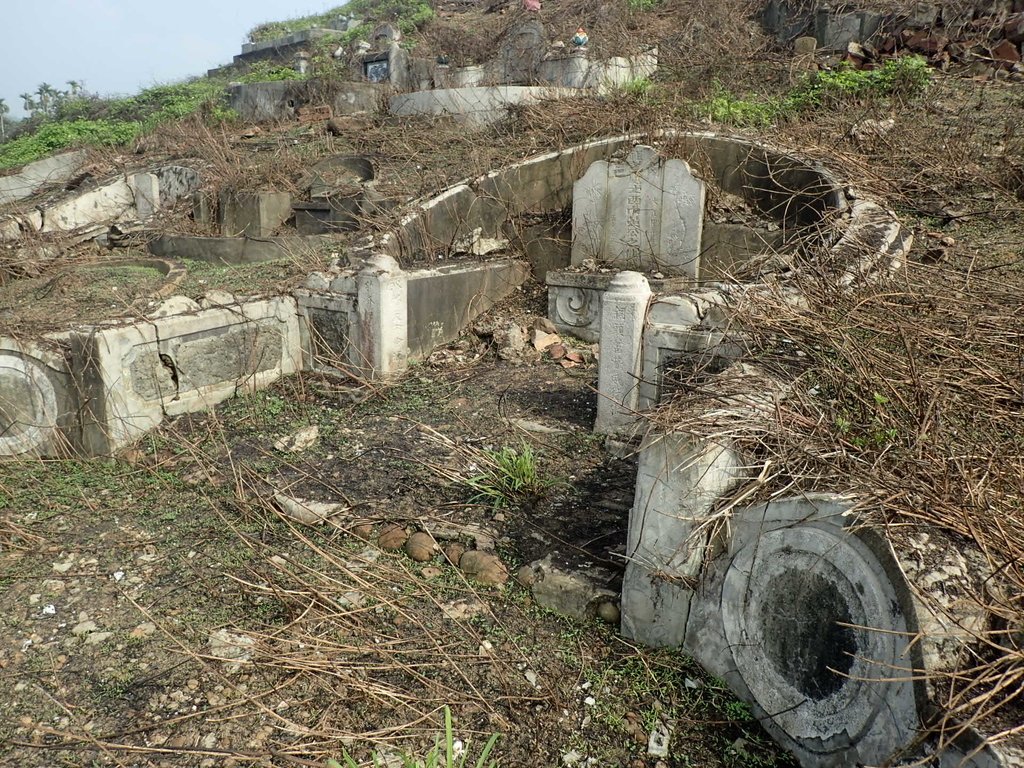 P1073297.JPG - 新竹  寶山地區古墓踏查