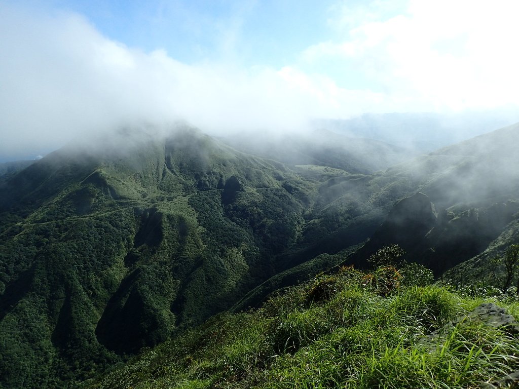 P1102338.JPG - 半坪山  無耳茶壺山