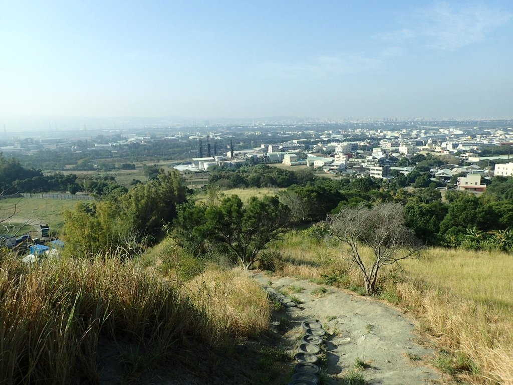 PA282008.JPG - 烏日  學田山登山步道