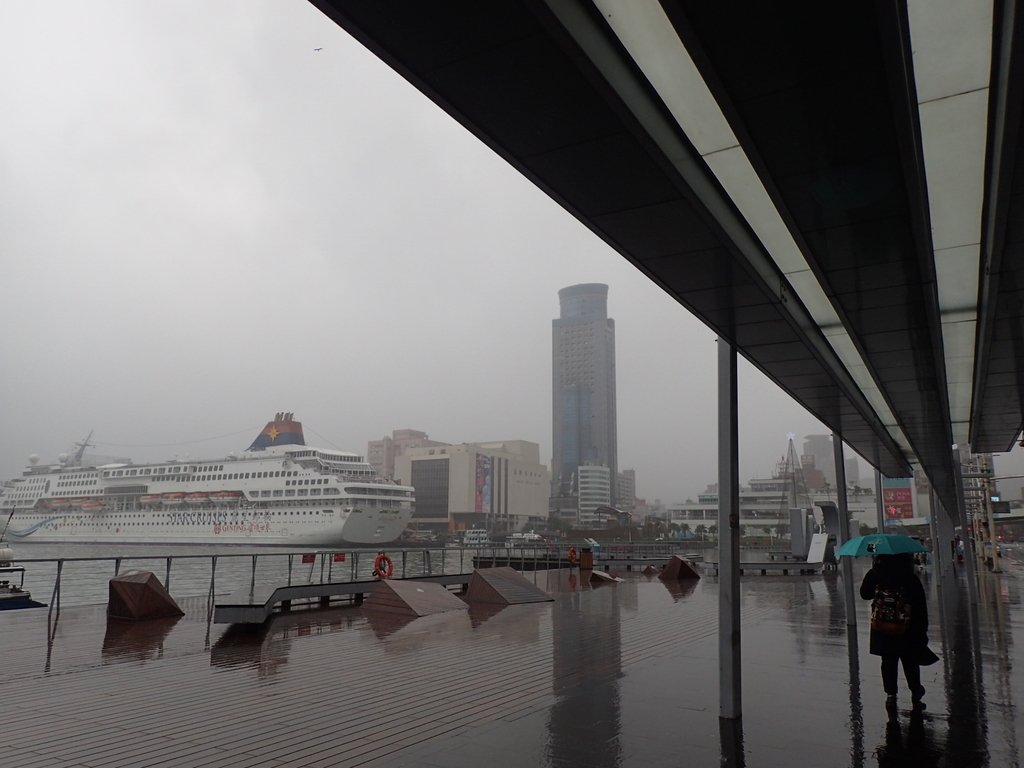 P1031649.JPG - 雨中---  基隆  海洋廣場  