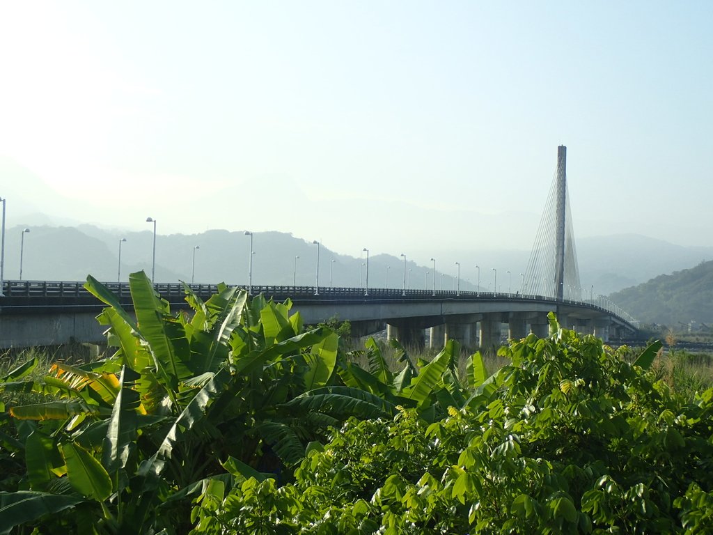 P1073100.JPG - 集集  集鹿大橋  晨光之美