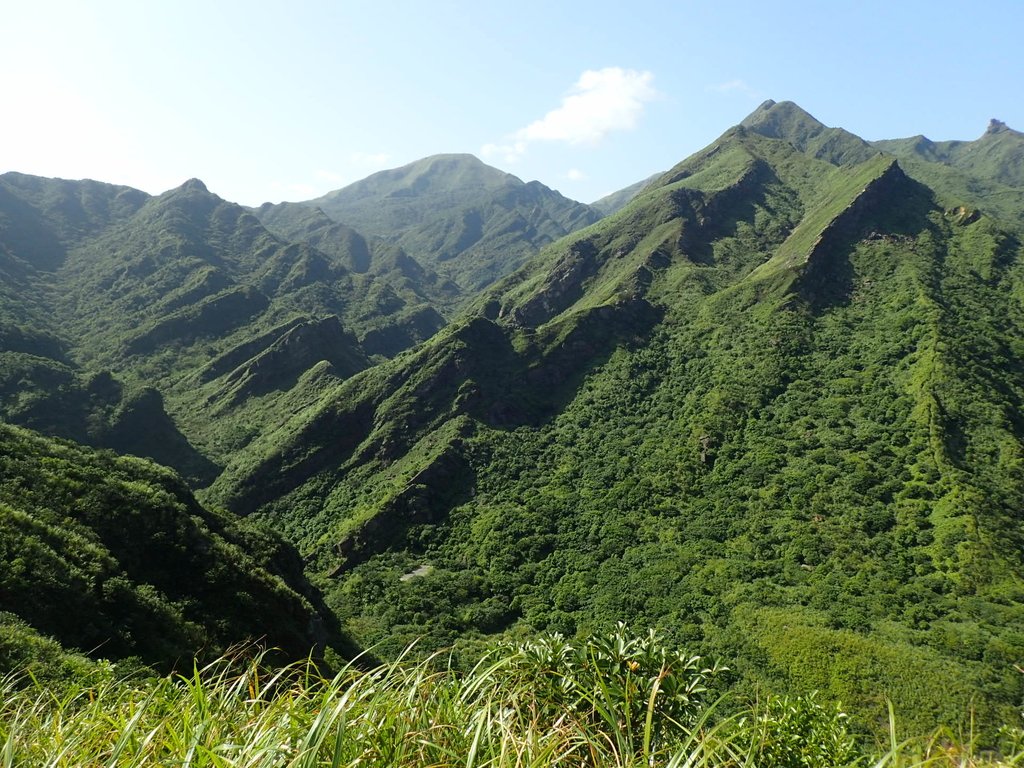 PA104825.JPG - 秋晴  南子吝山  登龍尾坪