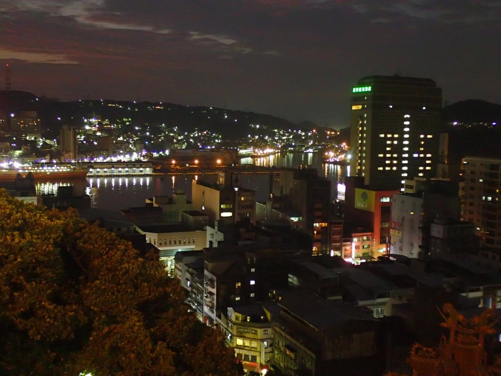 P8126287.JPG - 基隆  中元普渡之夜色即景