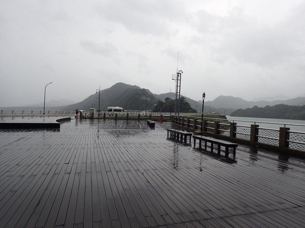 P8247024.JPG - 雨中漫遊  石門水庫