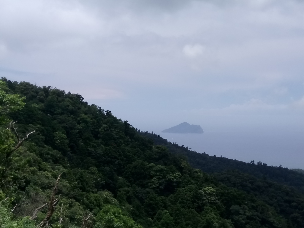 DSC_4660.JPG - 登  頭城  鶯子嶺山  (未竟)