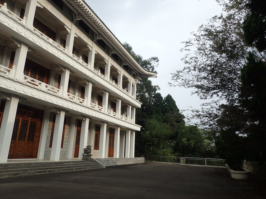 PA064675.JPG - 大湖  法雲禪寺  開拓紀念碑