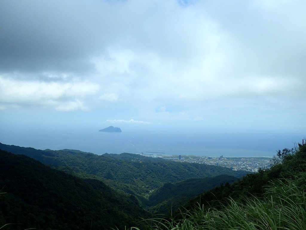 P7175536.JPG - 登  頭城  鶯子嶺山  (未竟)