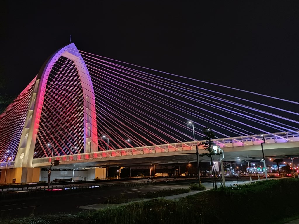 IMG20210313185337.jpg - 台中  科湳愛琴橋  夜色