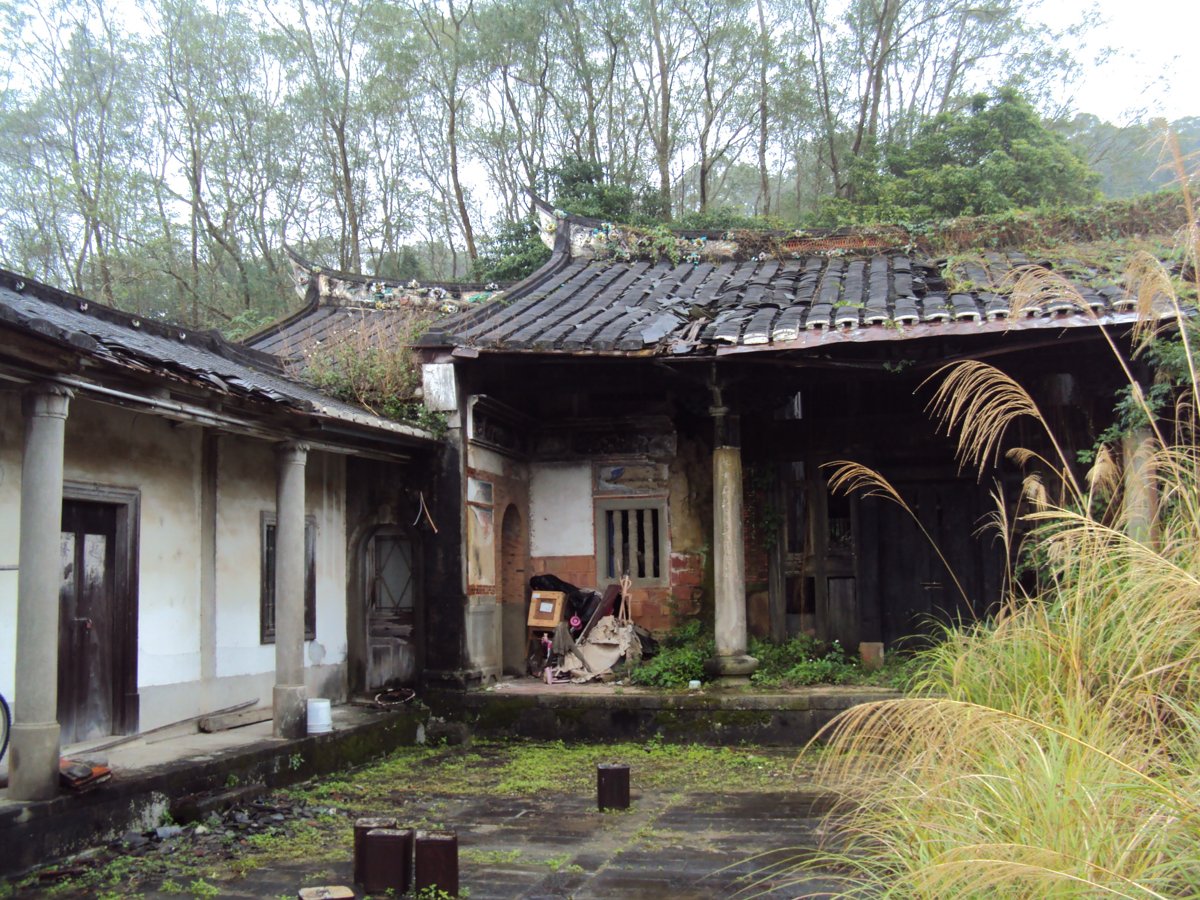 DSC01746.JPG - 微雨  北埔山城