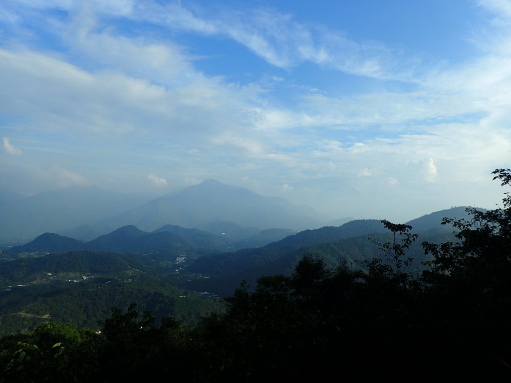 PA282177.JPG - 魚池  金龍山  (槌子寮山)