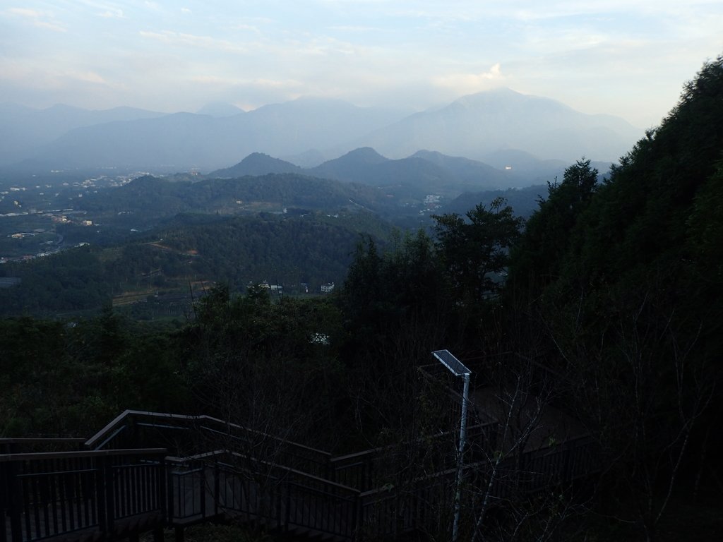 PA282195.JPG - 魚池  金龍山  (槌子寮山)