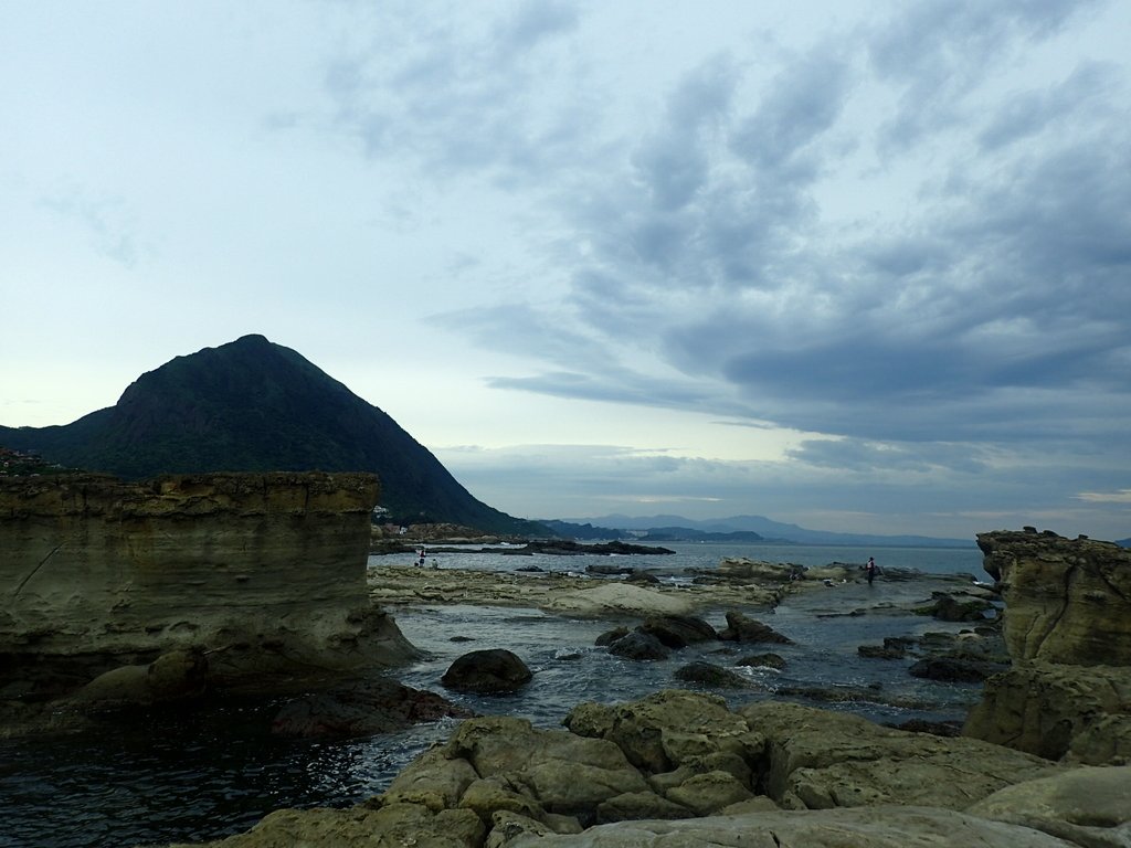 P6220994.JPG - 瑞芳  哩咾海岸  奇岩之美