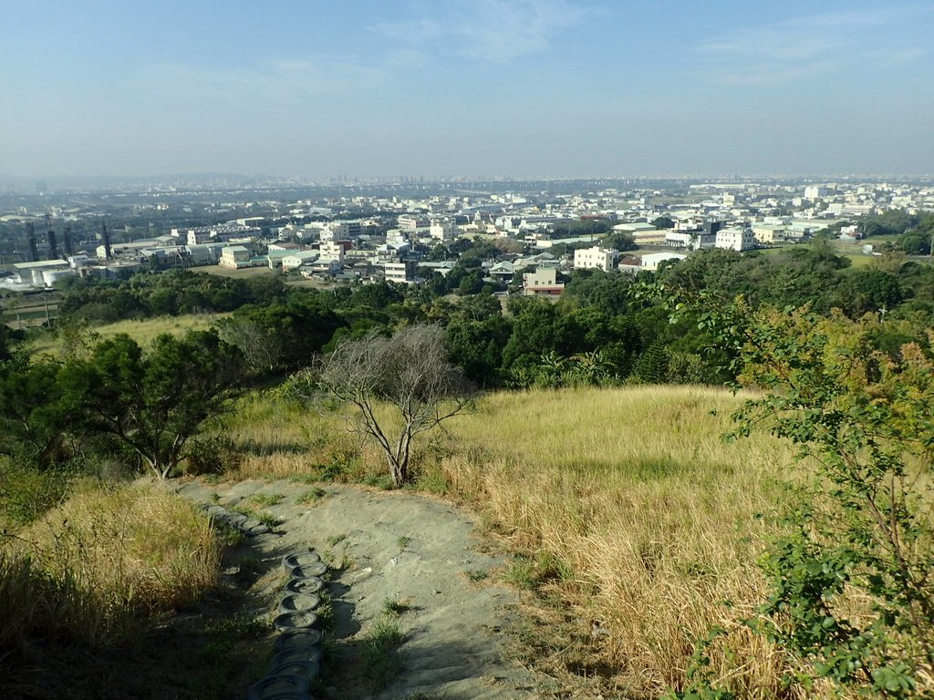 PA282007.JPG - 烏日  學田山登山步道