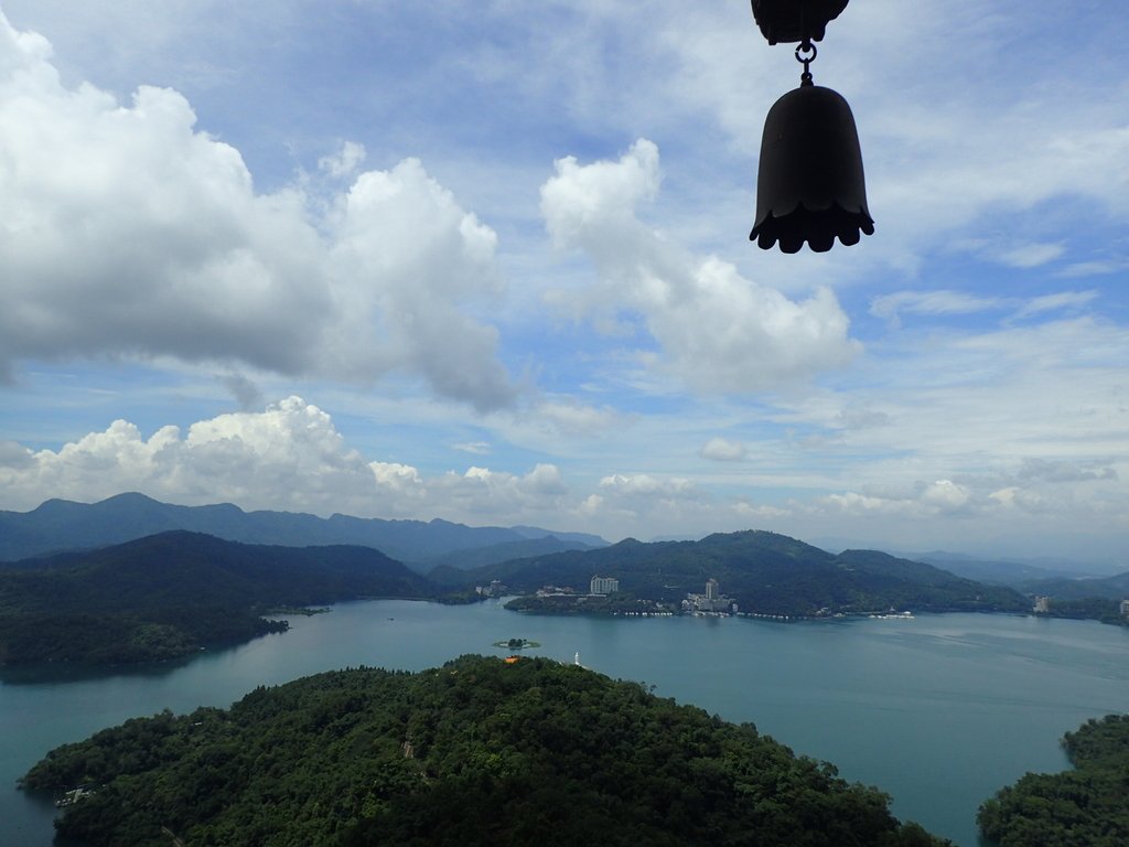 P9017506.JPG - 慈恩塔  眺日月潭之  湖光山色