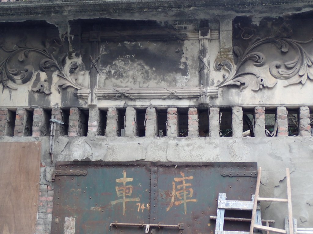 PA100535.JPG - 散步---  大稻埕  歷史街屋