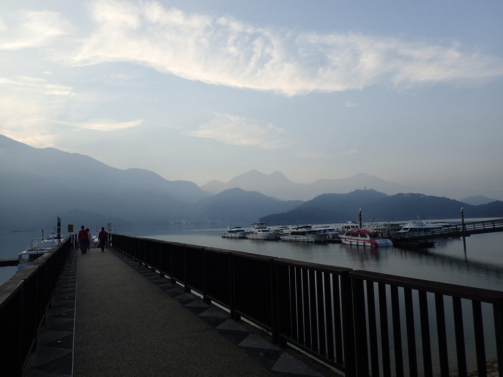 PA292313.JPG - 日月潭  朝霧碼頭  晨曦之美