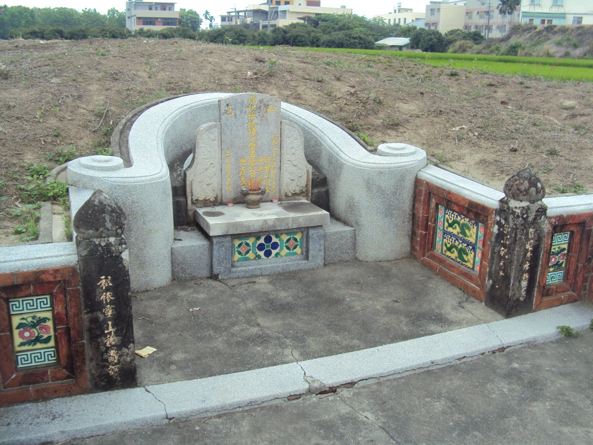 DSC06013.JPG - 草屯  張媽陳氏儉墓