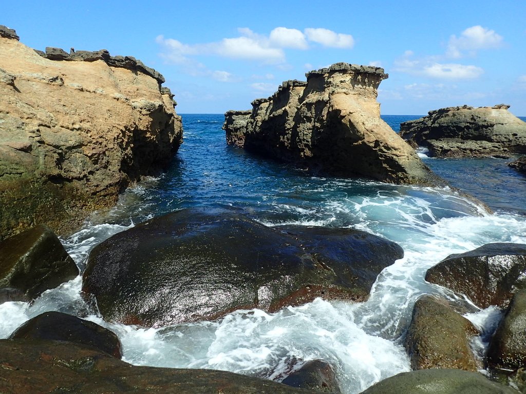 PA115019.JPG - 東北角海岸岩石之美  (02)