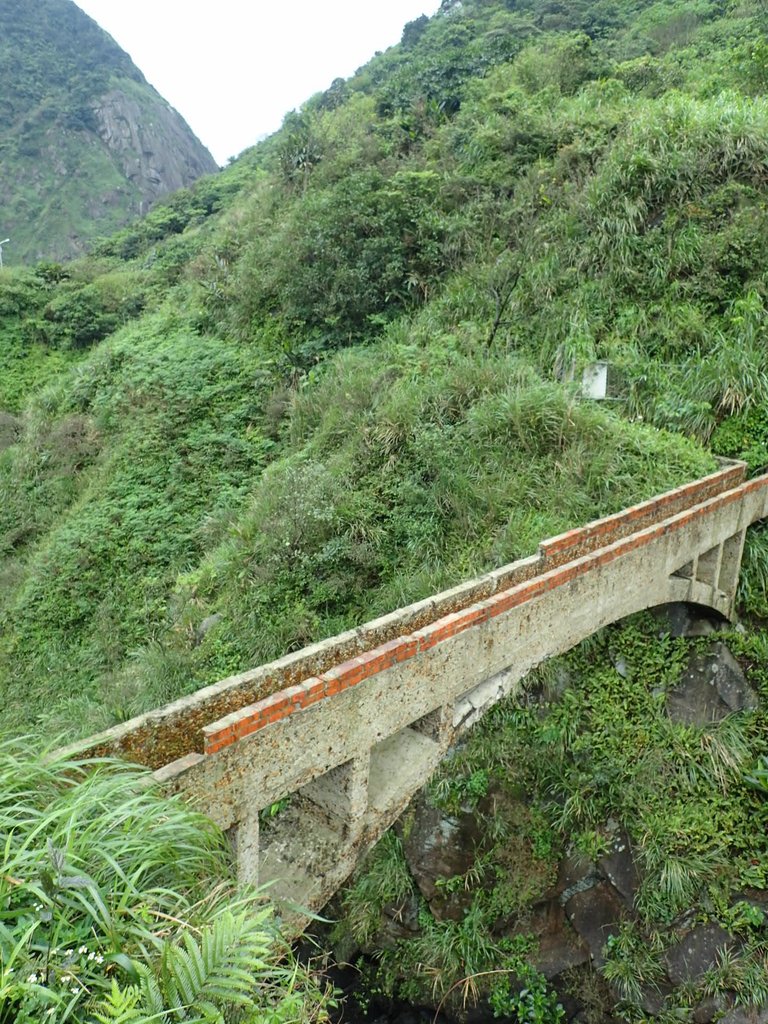 P3240539.JPG - 金瓜石之  內九份溪圳橋