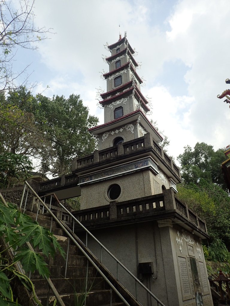 PA064523.JPG - 大湖  義民廟  昭忠祠