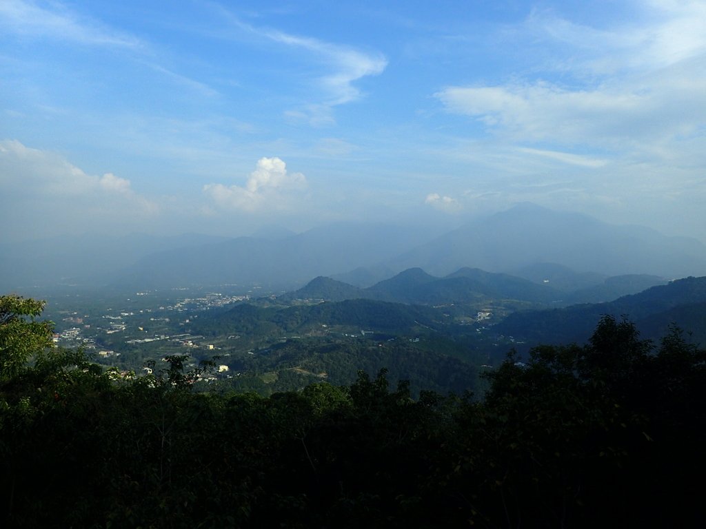 PA282166.JPG - 魚池  金龍山  (槌子寮山)