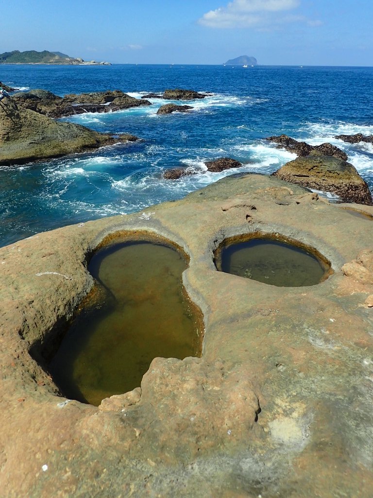 PA115130.JPG - 東北角海岸岩石之美  (05)