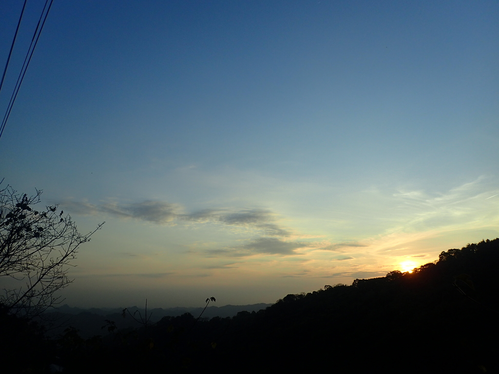 P2276026.JPG - 太平  酒桶山  暮色之美