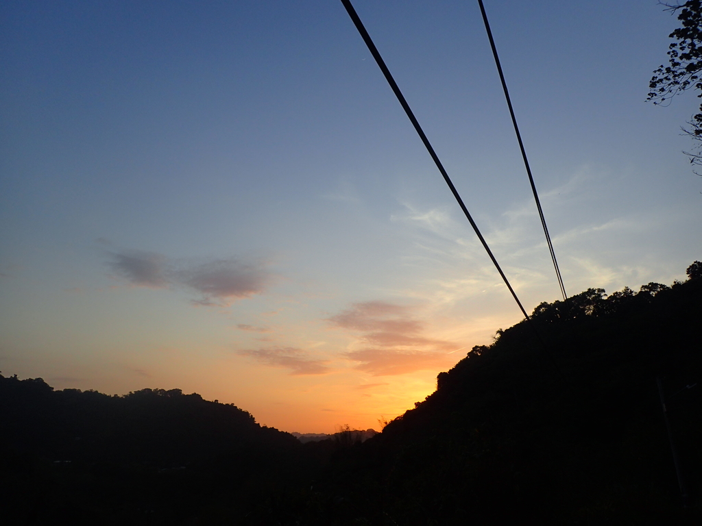 P2276029.JPG - 太平  酒桶山  暮色之美