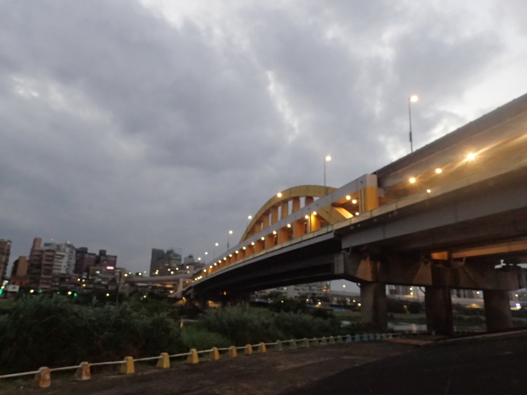 P1264270.JPG - 松山  麥帥二橋光影