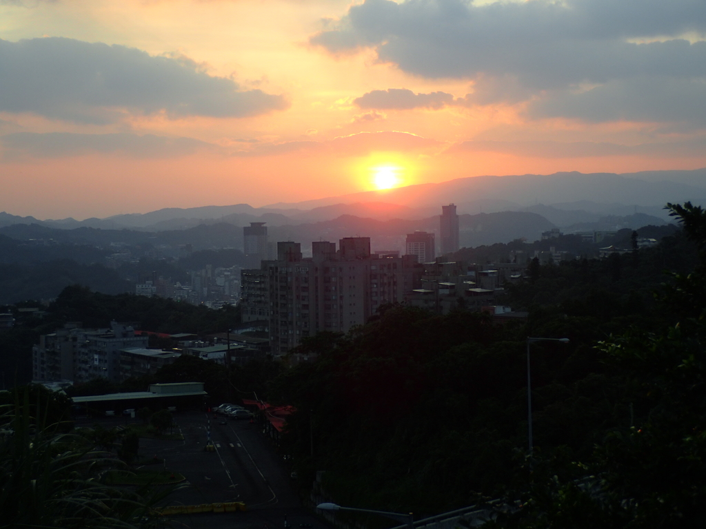 P9309302.JPG - 基隆  圓窗領夕照