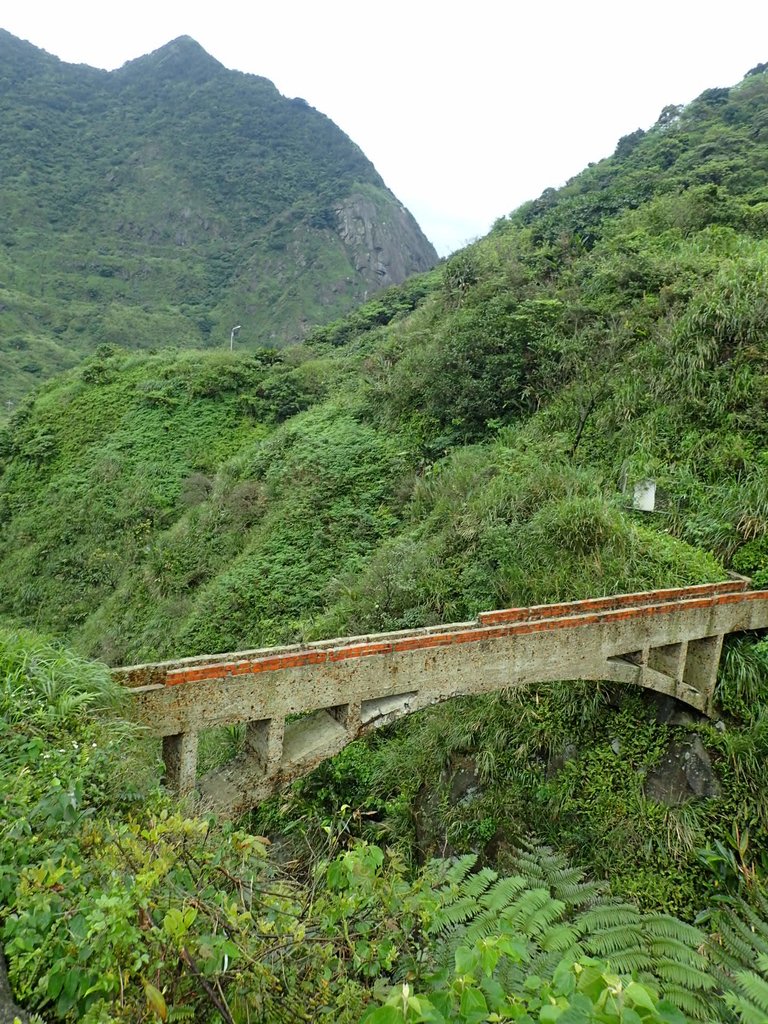 P3240536.JPG - 金瓜石之  內九份溪圳橋