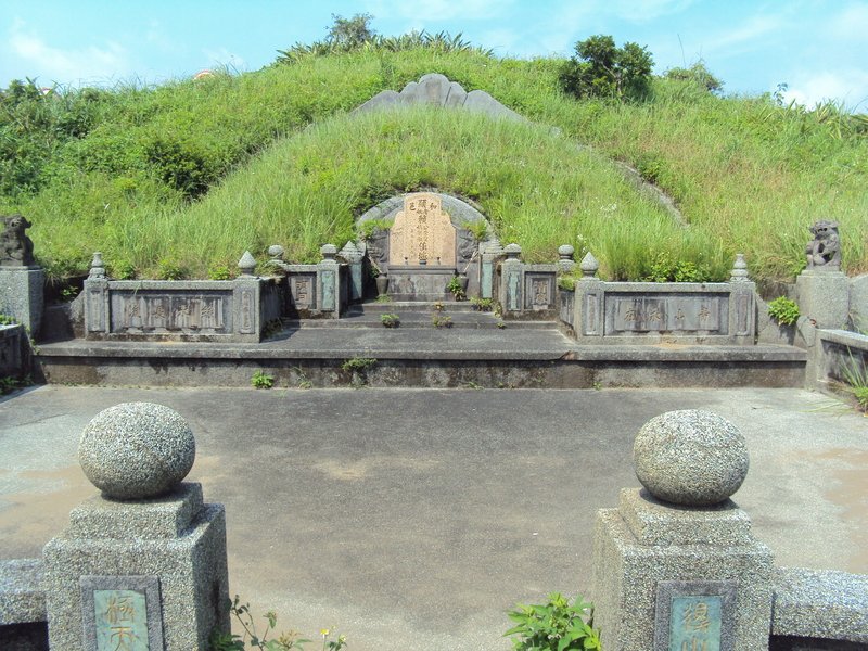 金山  崙子頂  賴崇壁墓