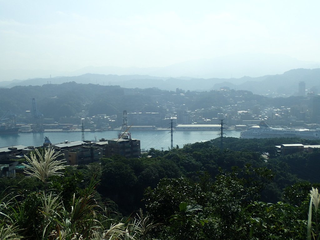 PB179561.JPG - 基隆  球子山(火號山)步道