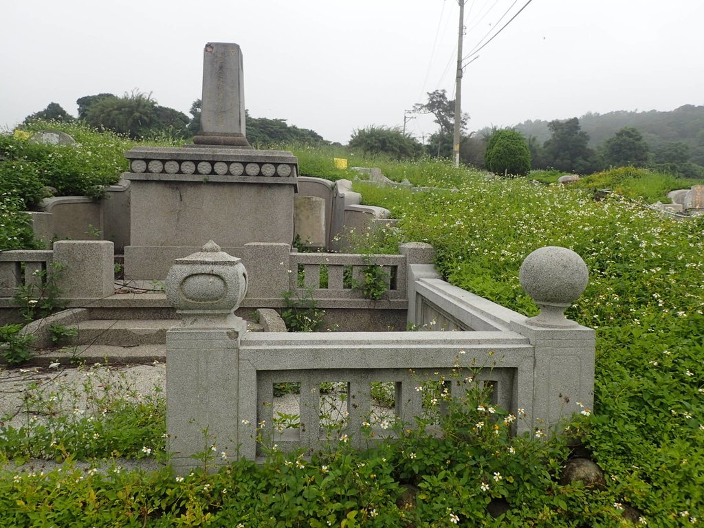 P5117125.JPG - 台中  軍功寮  楊清泉墓園