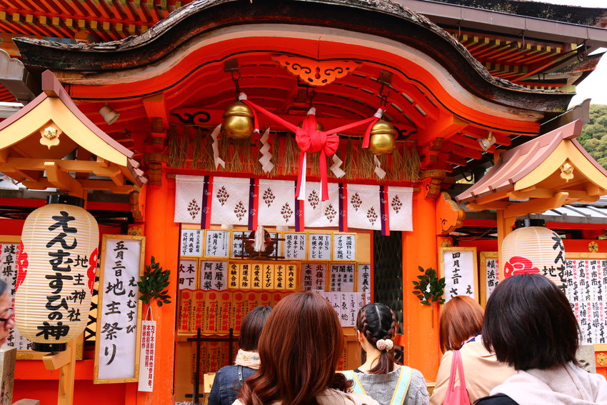 1602--c85d3d2b95a1c34f9c9b0ba1f270aebe.jpg - 京都  地主神社