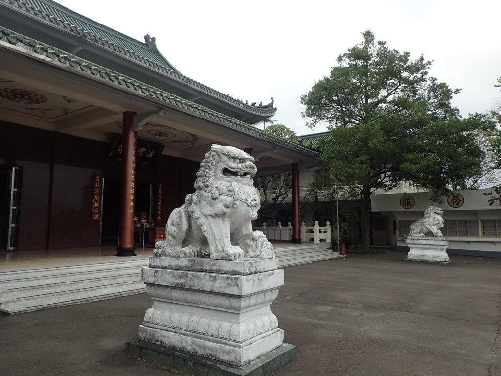 PA064642.JPG - 大湖  法雲禪寺  開拓紀念碑