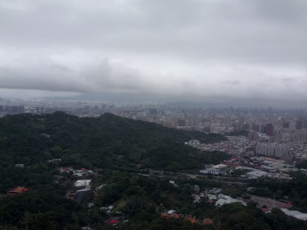 DSC_5282.JPG - 中和  南勢角山  (烘爐地)