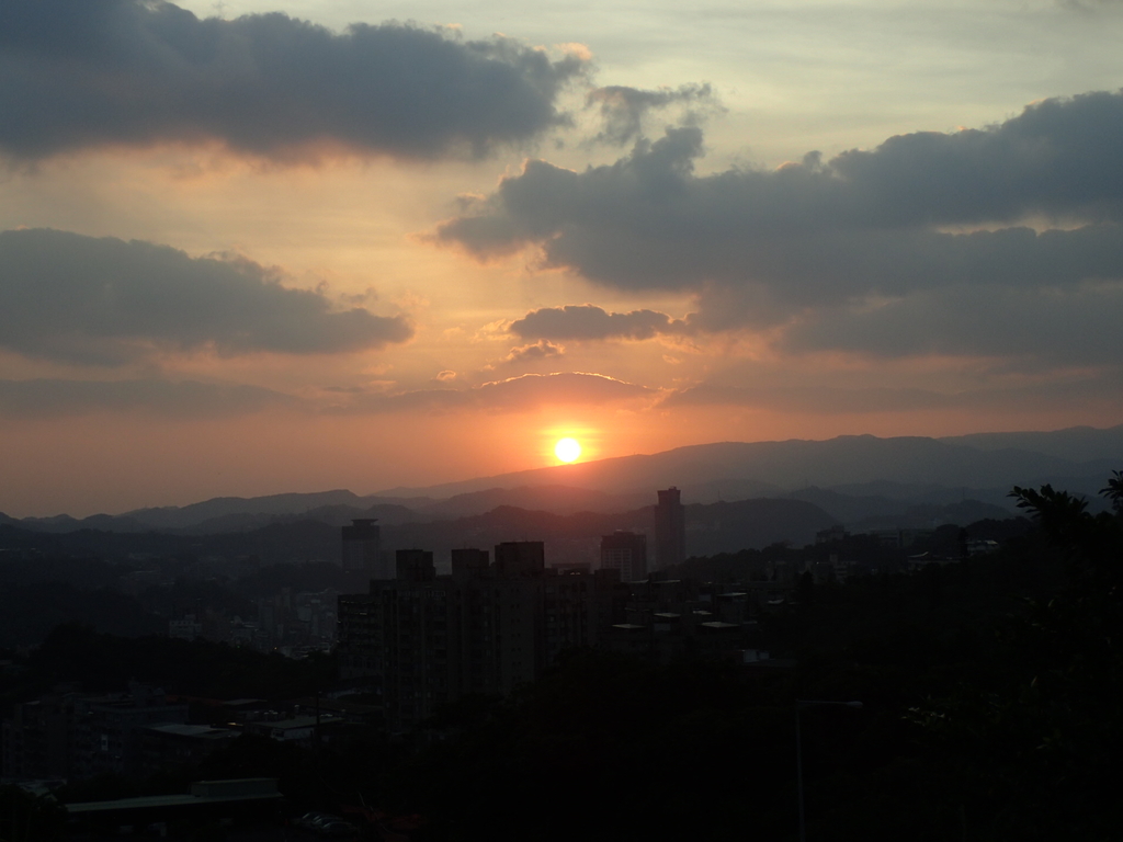 P9309304.JPG - 基隆  圓窗領夕照