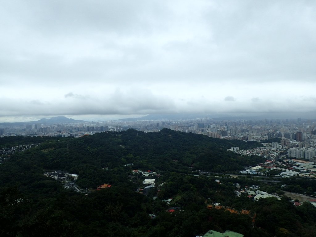 P2178211.JPG - 中和  南勢角山  (烘爐地)