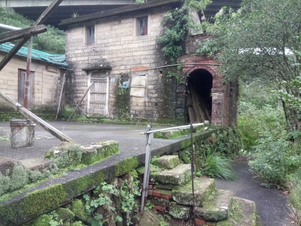 DSC_0211.JPG - 七堵  瑪陵坑  石頭厝