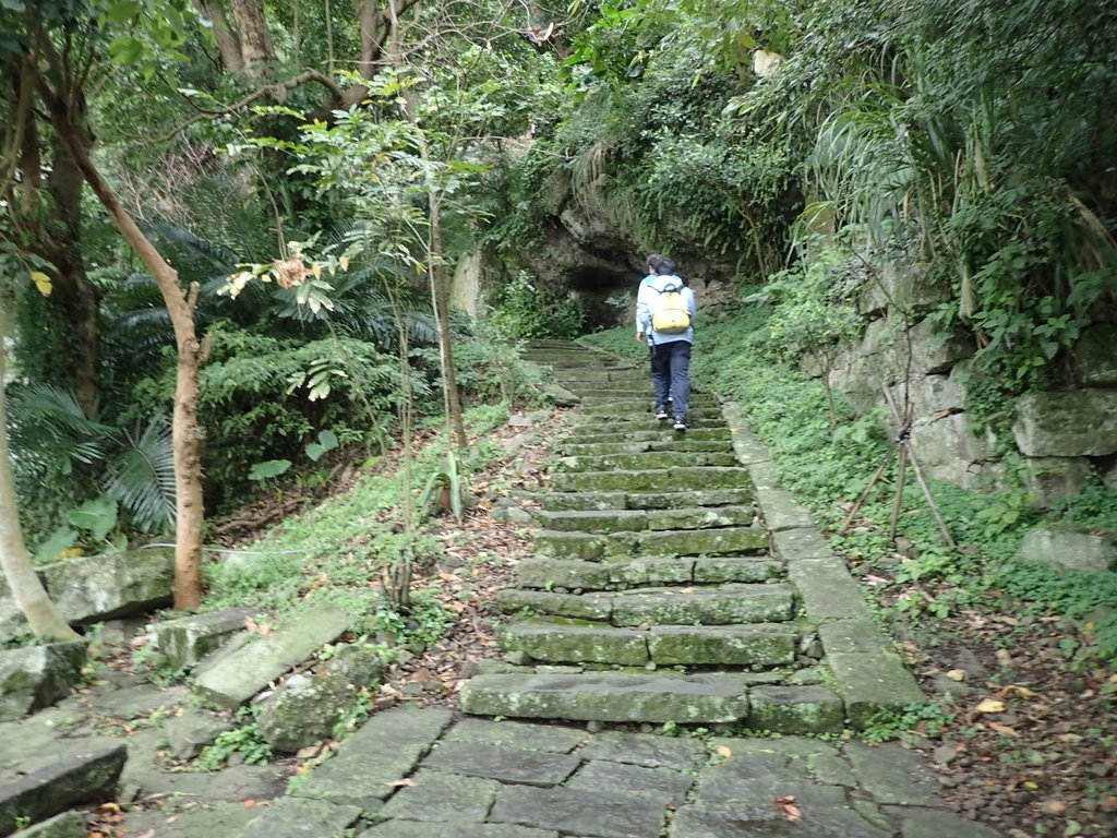 觀音山  參道紀行  (中)