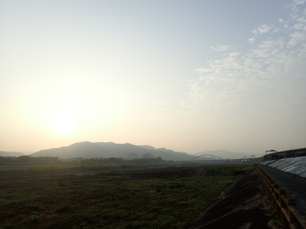 P3066296.JPG - 南投  貓羅溪畔晨曦