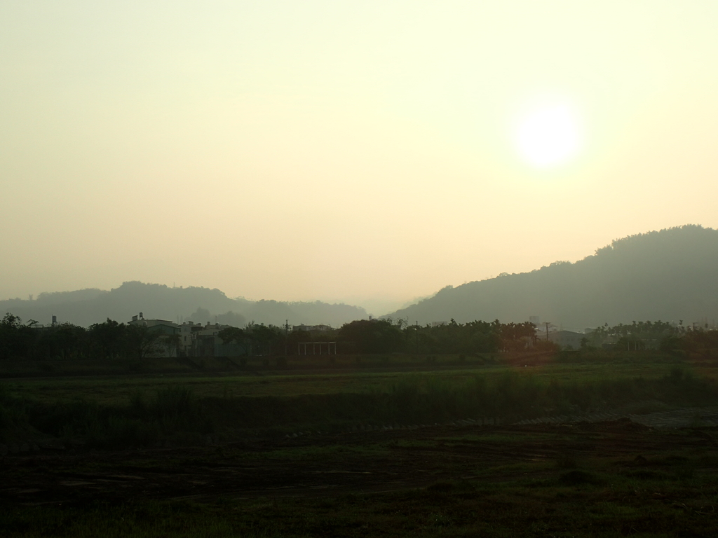 P3066299.JPG - 南投  貓羅溪畔晨曦