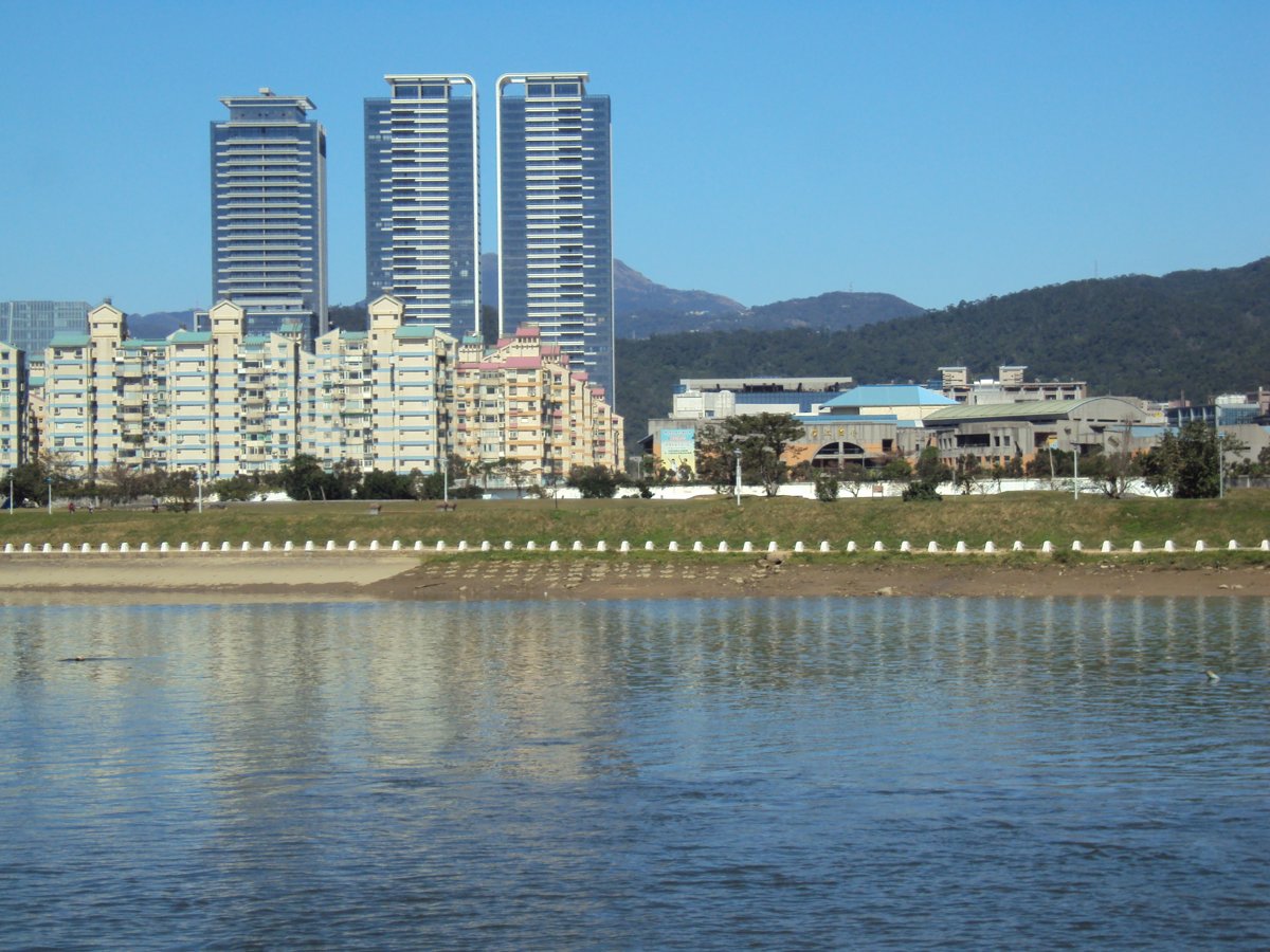 DSC03700.JPG - 松山  觀山河濱公園