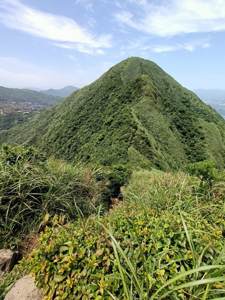 IMG20210430112446.jpg - 瑞芳  雞籠山東峰  (雷霆峰)